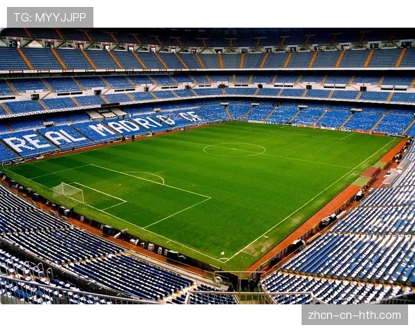 伯纳乌新顶棚关闭测试，研究其对球场内气流与传球轨迹的影响